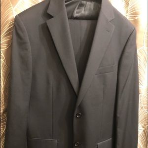 Mens suit new like condition